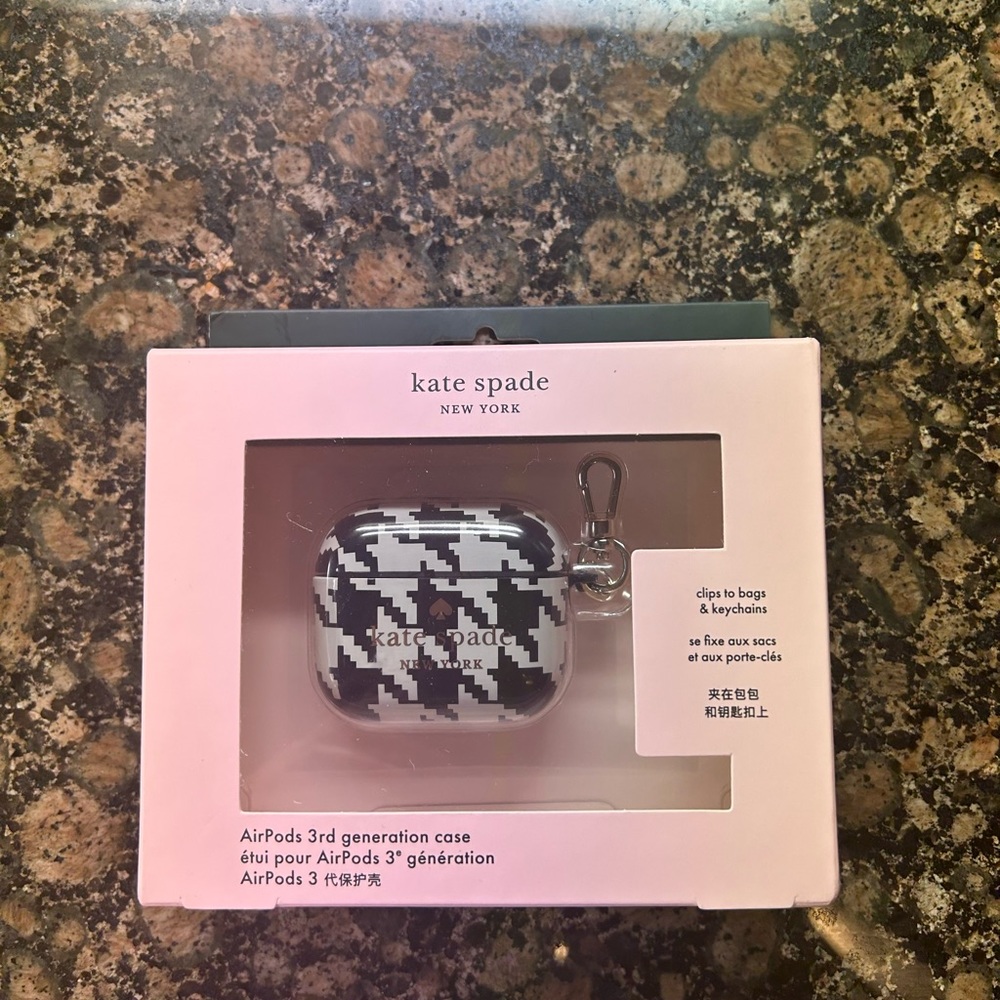 Kate spade 3rd generation AirPod Case New in Box